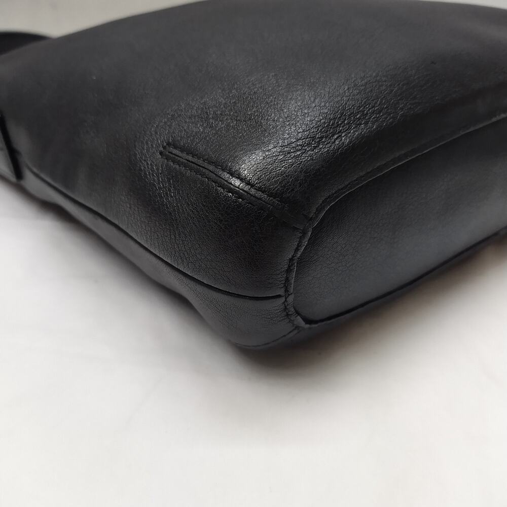 Coach Black Leather Zipper Closure Crossbody Shoulder Bag - Vintage - Picture 7 of 16